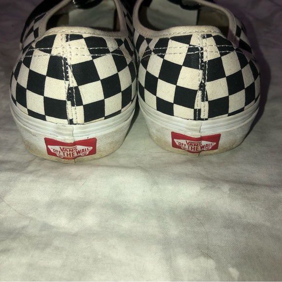 Men’s Vans Checkered Flame Low Top Sneakers - Picture 5 of 9
